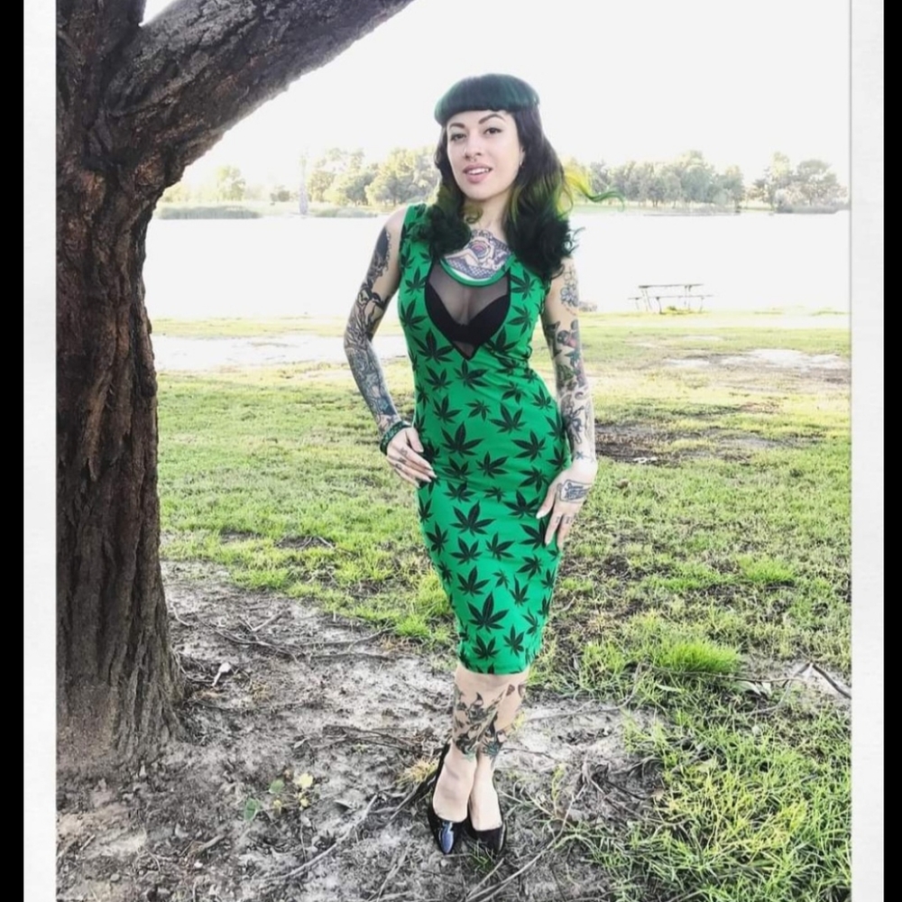 Switchblade stiletto green 420 vamp wiggle dress size xl pinup goth